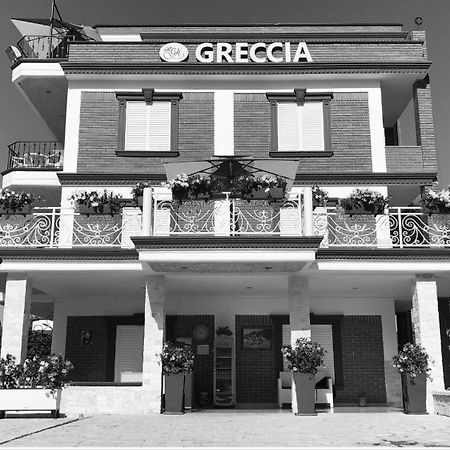Exclusive Greccia Inn Dhërmi Екстериор снимка