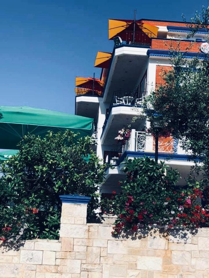Exclusive Greccia Inn Dhërmi Екстериор снимка