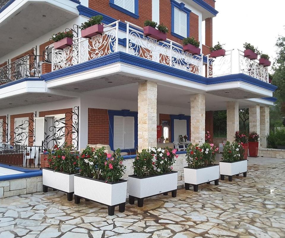 Exclusive Greccia Inn Dhërmi Екстериор снимка