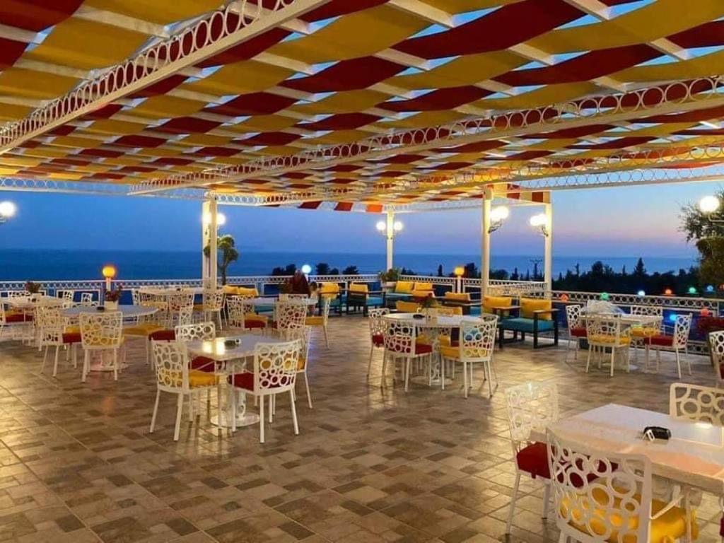 Exclusive Greccia Inn Dhërmi Екстериор снимка