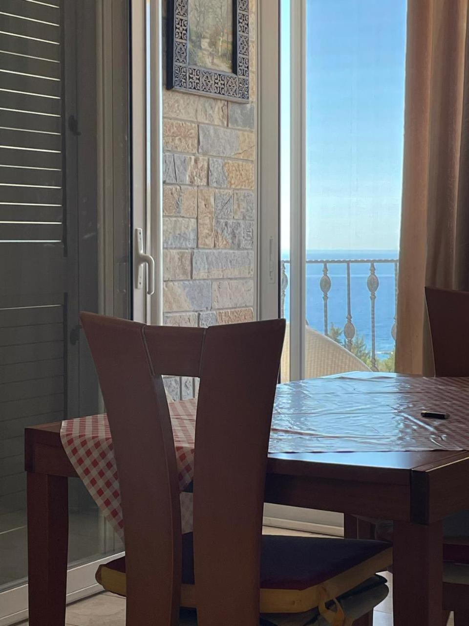 Exclusive Greccia Inn Dhërmi Екстериор снимка