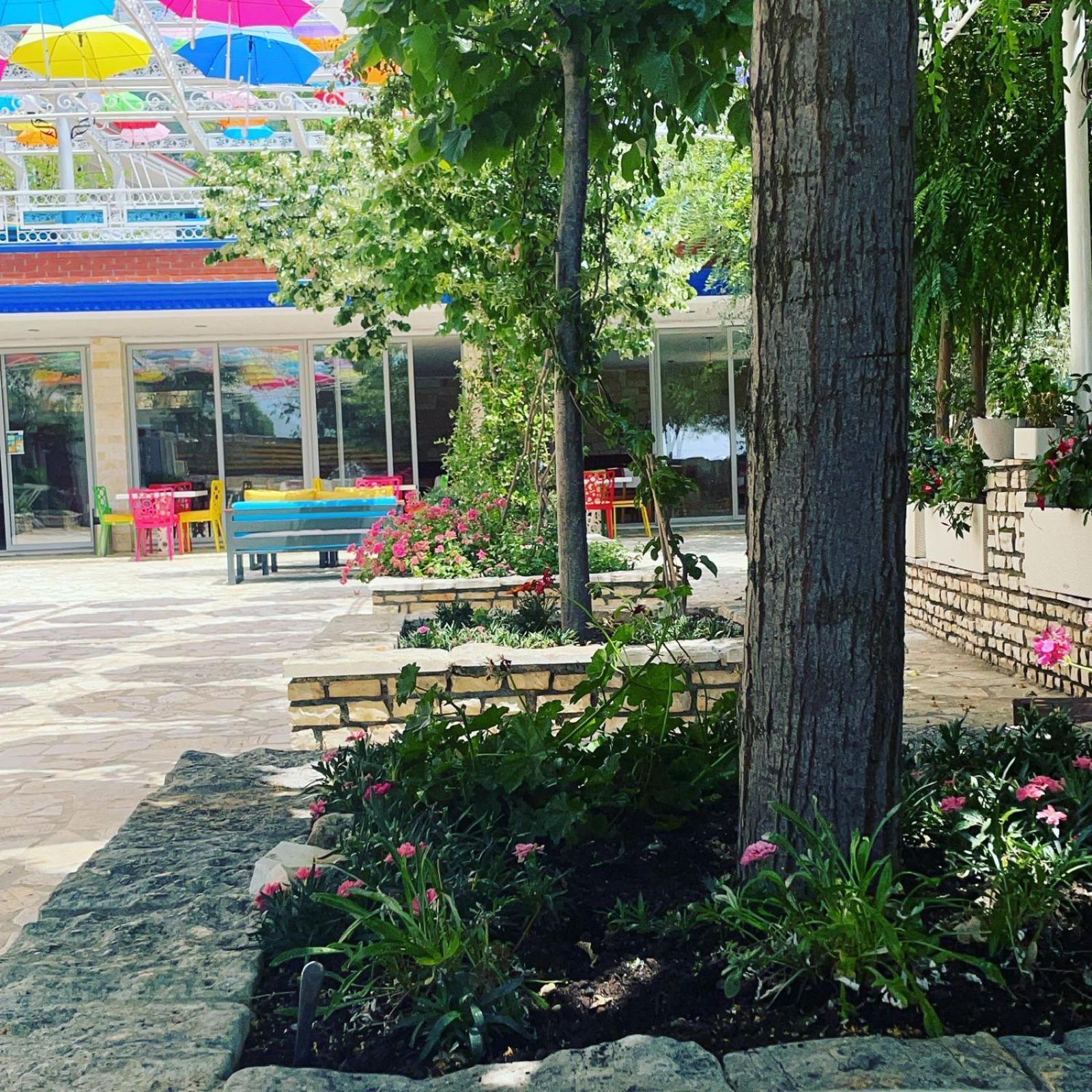 Exclusive Greccia Inn Dhërmi Екстериор снимка