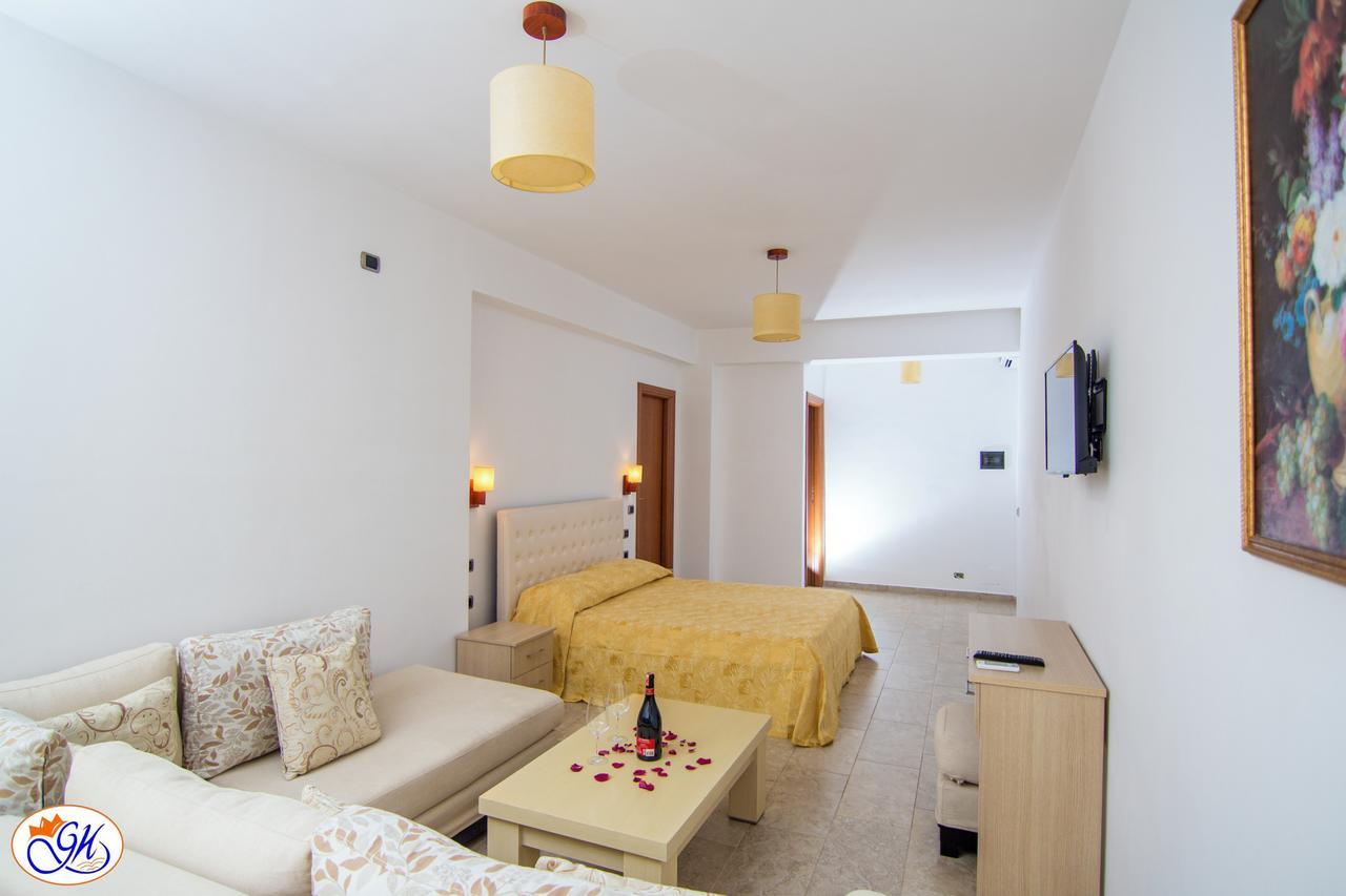 Exclusive Greccia Inn Dhërmi Екстериор снимка