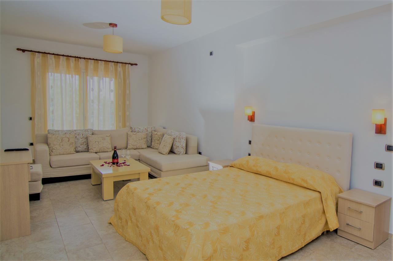 Exclusive Greccia Inn Dhërmi Екстериор снимка